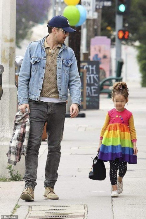Лучший папа: Райан Гослинг проводит время со старшей дочерью