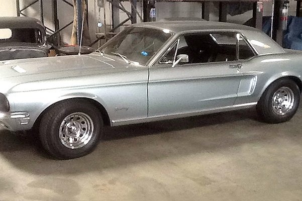Ford Mustang 1967 Эмбер Херд