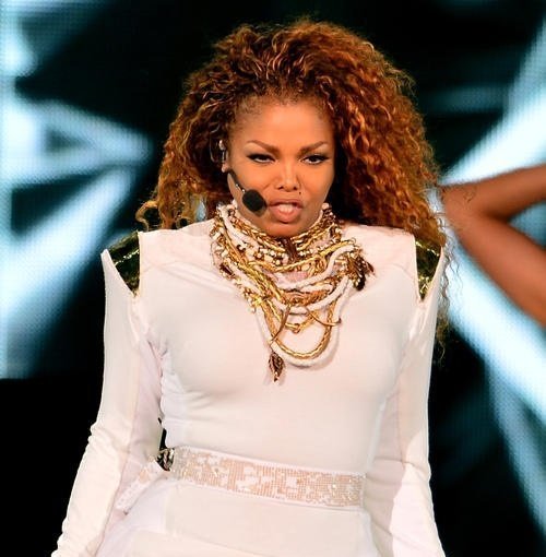 janet-jackson-performs-live-at_4932958