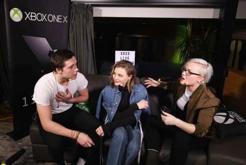 Chloe-Grace-Moretz-Brooklyn-Beckham-Xbox-Event-2017[1]