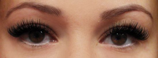 Голливудское наращивание ресниц
