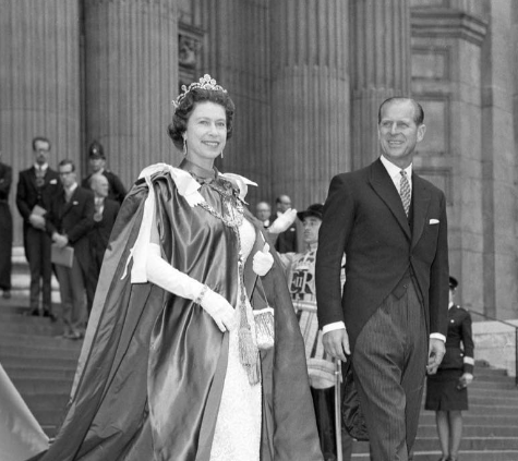 Ретро-фото королевы Елизаветы в честь 96-го дня рождения