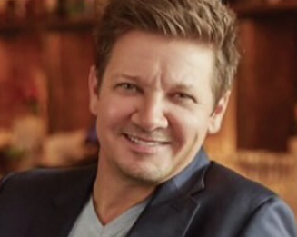 Джереми Реннер