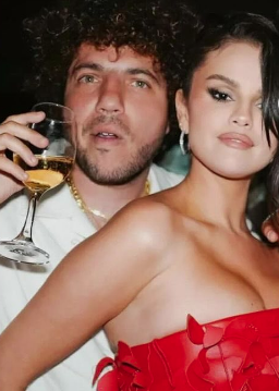 Селена Гомес