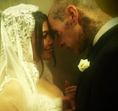 Трэвис Баркер, Кортни Кардашьян