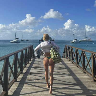 Хейли Бибер