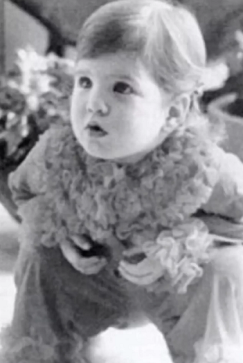 Дженнифер Энистон