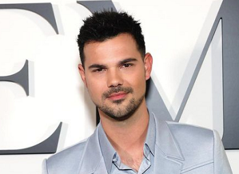 Тейлор Лотнер