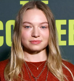 Миа Триплтон