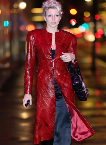 Джулия Фокс