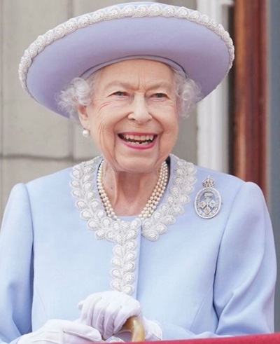 Королева Елизавета II
