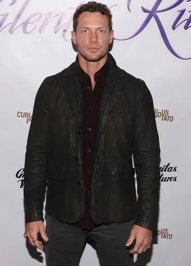 Джонни Уэктор