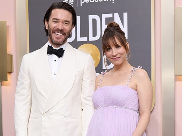 Кейли Куоко, Том Пелфри