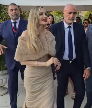 Анджелина Джоли