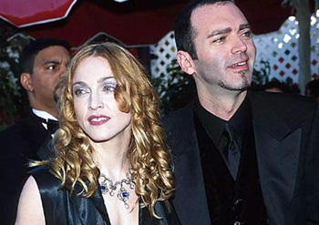 Мадонна, Кристофер Чикконе