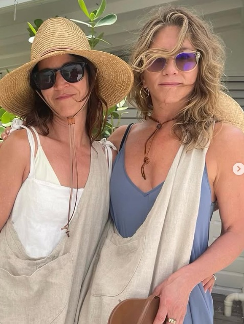 Дженнифер Энистон