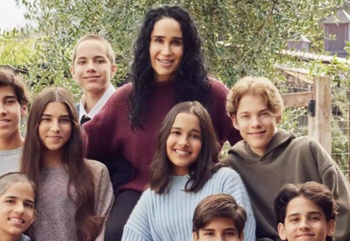 Октомама, Надя Сулеман