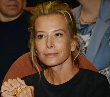 Юлия Высоцкая