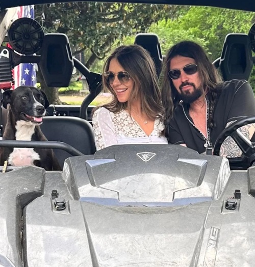 Элизабет Херли, Билли Рэй Сайрус