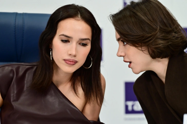 Алина Загитова и Евгения Медведева