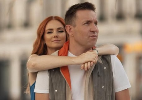 Лена Катина