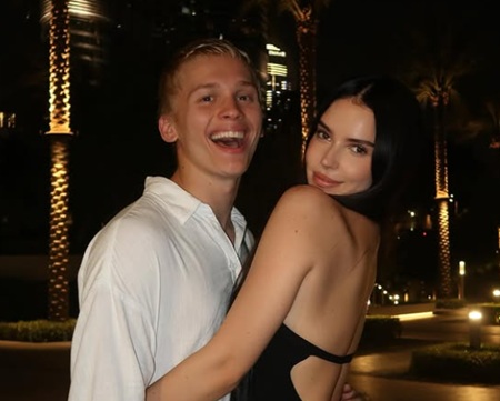 Даня Милохин