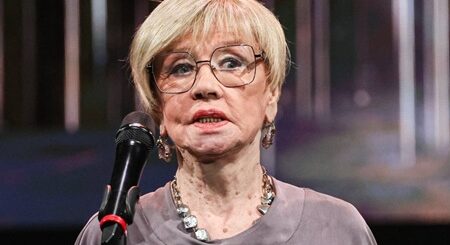 Вера Алентова