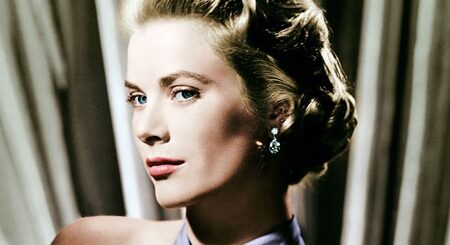 Грейс Келли с обручальным кольцом Cartier с бриллиантом 10,48 карата