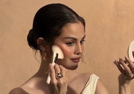 Селена Гомес, американская актриса, певица