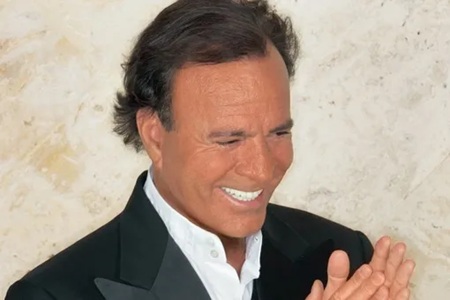 Хулио Иглесиас, испанский певец