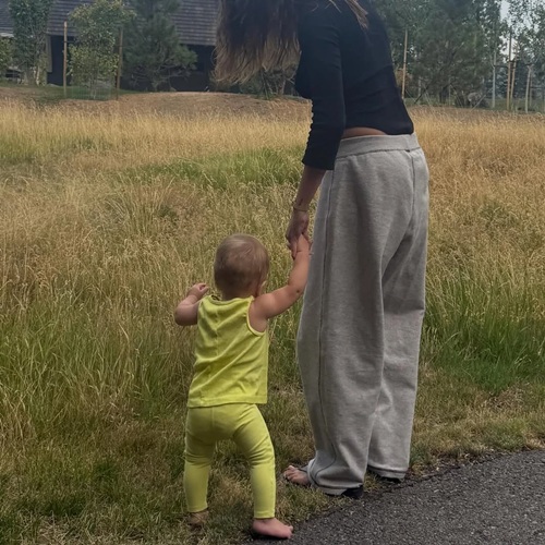 Хейли Бибер, Джастин Бибер, семья звезд, дети знаменитостей, материнство, шоу-бизнес