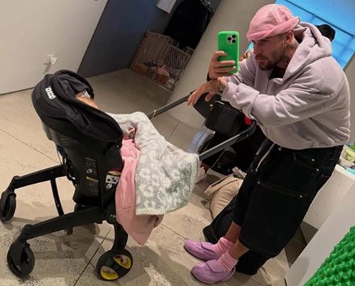 Хейли Бибер, Джастин Бибер, семья звезд, дети знаменитостей, материнство, шоу-бизнес