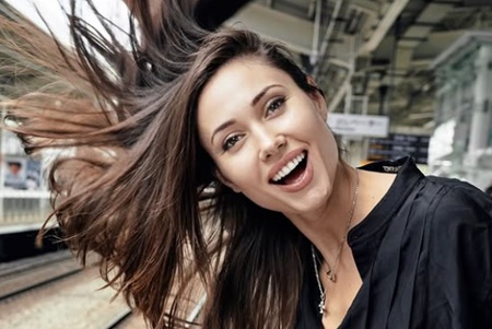 Елена Товстик