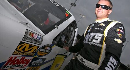 Чейз Пистоне