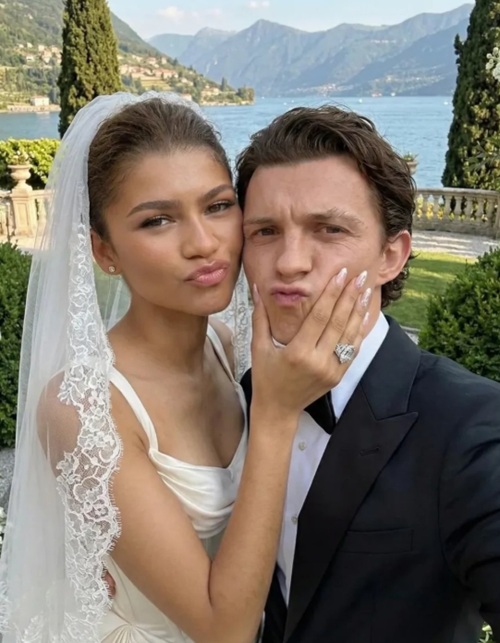 Зендая, Том Холланд