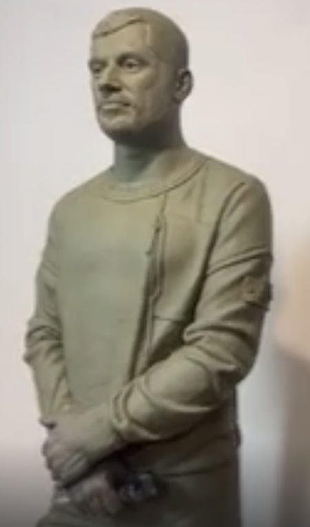 Ева Карицкая, Паша Техник