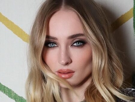 Софи Тернер